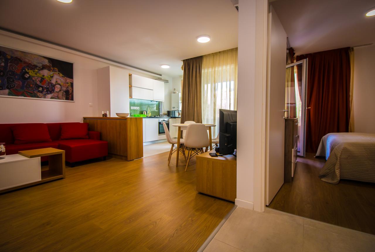 Top Trio Residence Bucharest Exterior photo