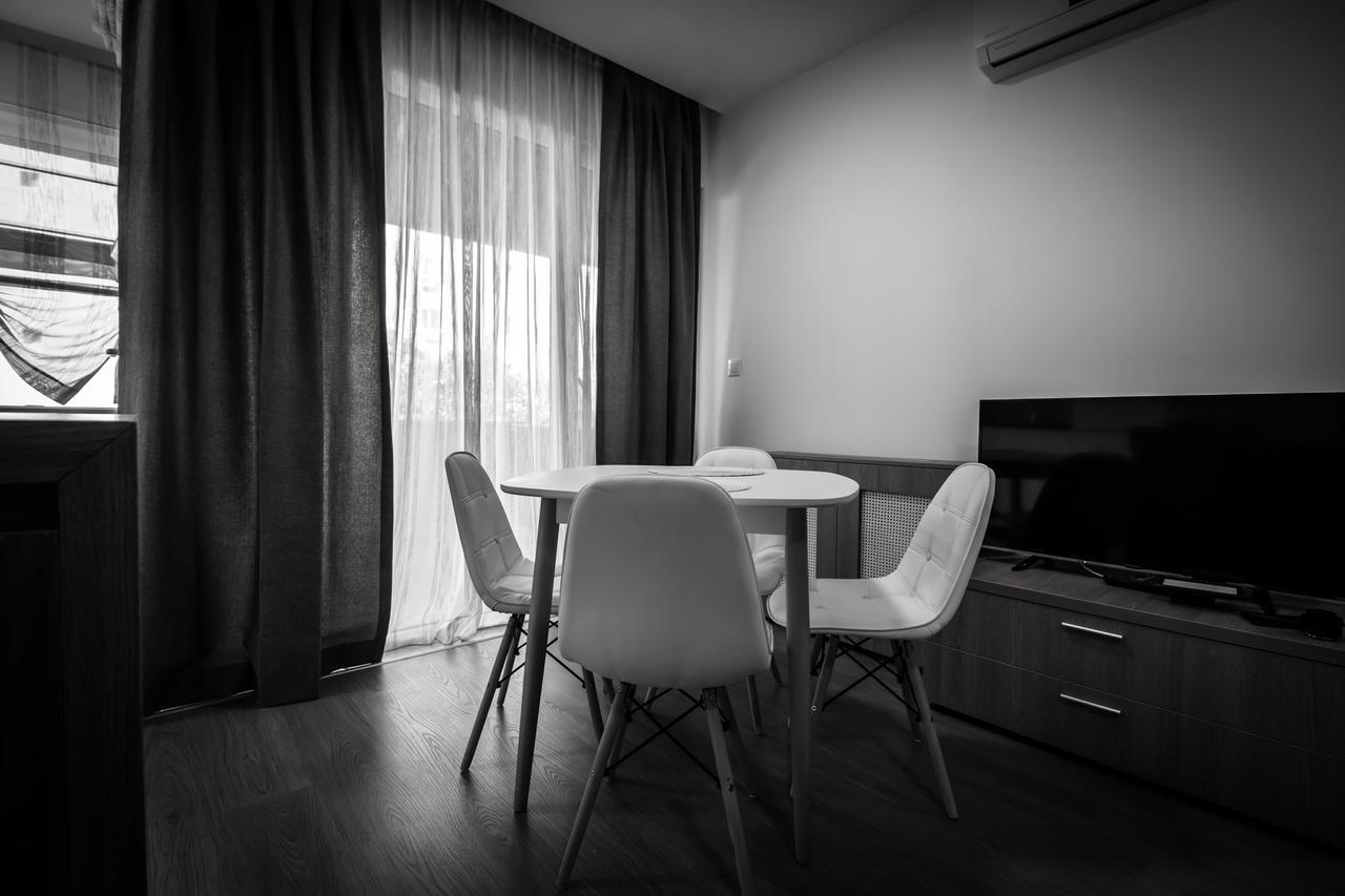Top Trio Residence Bucharest Exterior photo