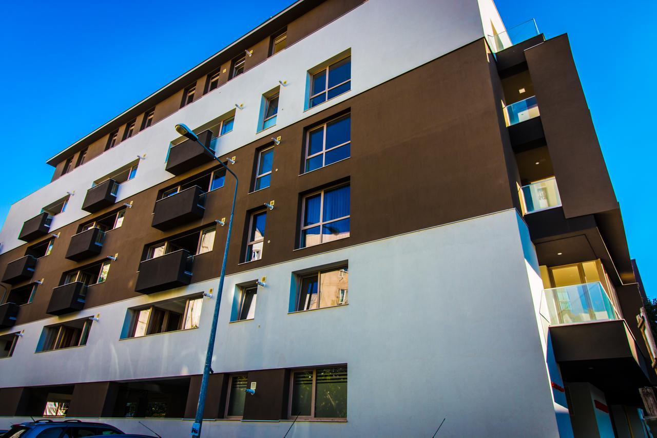 Top Trio Residence Bucharest Exterior photo